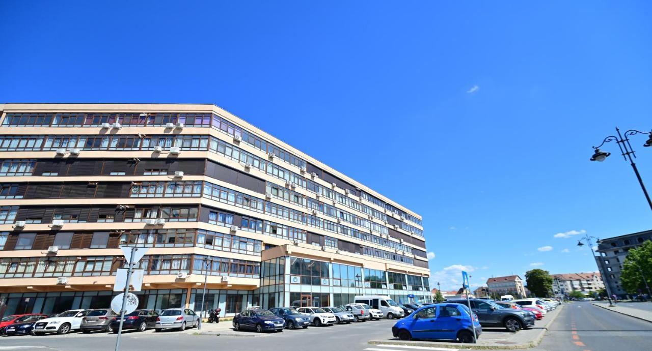 Vacation Apartment With Free Parking Sibiu Exterior foto